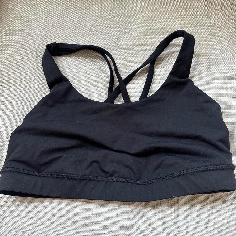 Lululemon sports bra